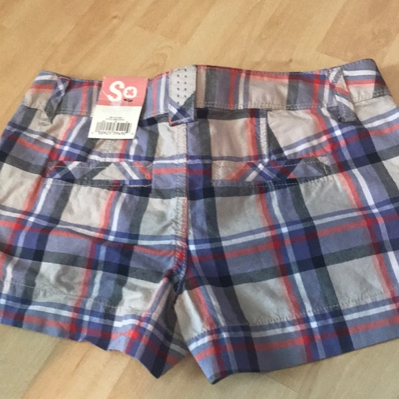 junior shorts - Picture 2 of 2